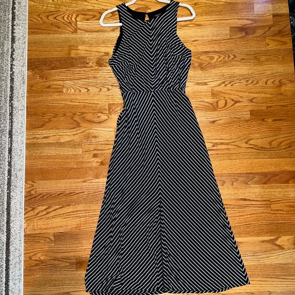 White House Black Market Black Stripe Maxi Dress Sz L - Picture 4 of 12